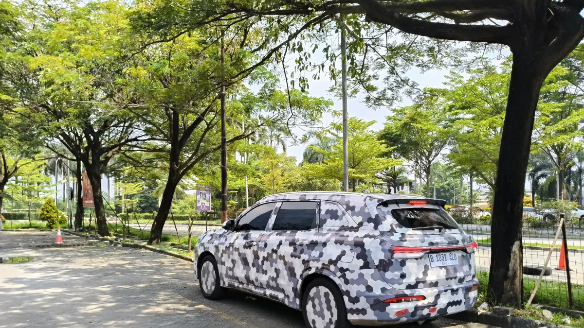 Unit Misterius DFSK Parkir, Isyarat Peluncuran Mobil Baru Makin Kuat - Image