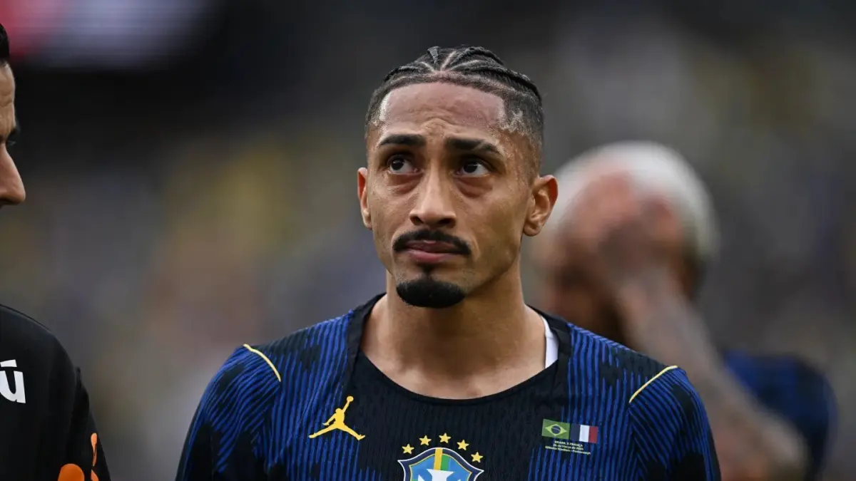 Update Cedera Raphinha: Superstar Timnas Brasil Kembali ke Barcelona, Siap Tampil Kontra Real Madrid? - Image