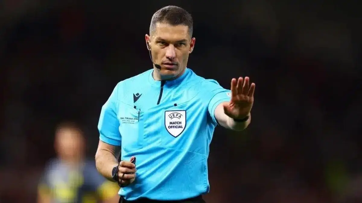 Istvan Kovacs Adili Partai Barcelona vs Atletico Madrid di Liga Champions, Wasit Rumania Jadi Mimpi Buruk Kedua Tim? - Image