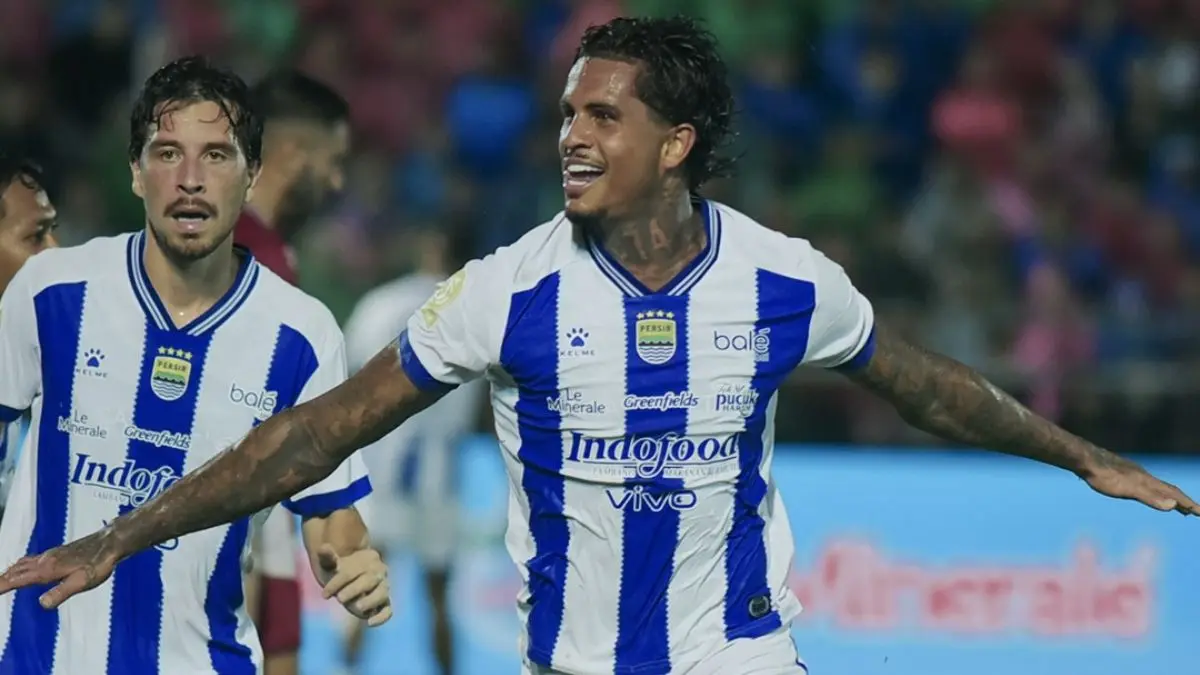 Selebrasi Ramon Tanque usai mencetak gol yang membawa Persib Bandung menang atas Semen Padang FC. (Dok. Persib) - Image
