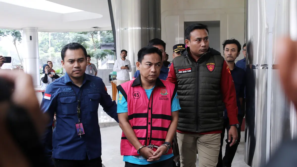 Ketua Ombudsman RI Hery Susanto di Tahan Kejagung - Image