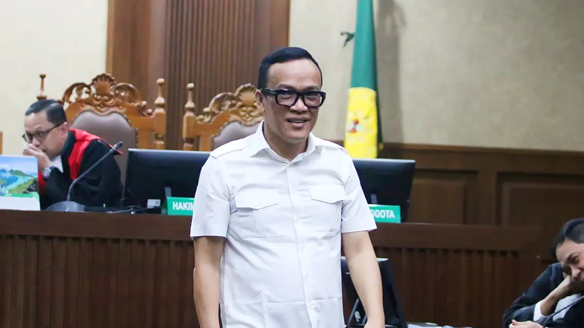 Terdakwa kasus dugaan pemerasan dalam pengurusan sertifikat K3 di Kementerian Ketenagakerjaan Immanuel Ebenezer menjalani sidang lanjutan di Pengadilan Tipikor, Jakarta, Kamis (16/4/2026). (Dery Ridwansah/ JawaPos.com)