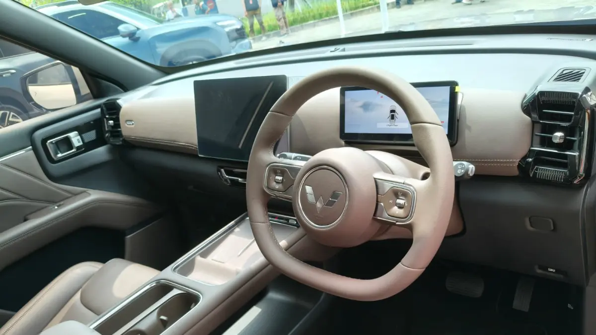 Interior bagian depan Wuling Eksion. (Dony/jawapos.com)