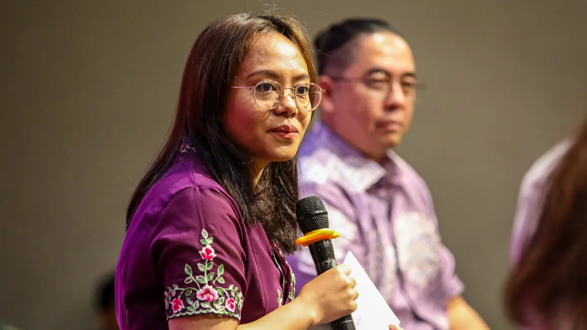 Director of Operations Honest Panji Puntadewa (kanan) dan Director of Compliance Honest Chiristin Hutabarat (kiri) memberikan paparan saat peluncuran fitur pembayaran QRIS Merchant Presented Mode (MPM) di Jakarta, Selasa (21/4/2026). (Salman Toyibi/Jawa P