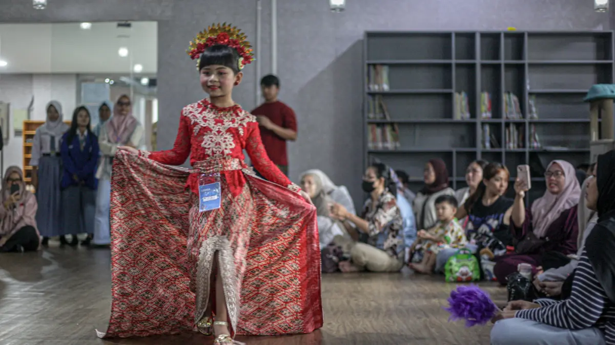 Fashion Show Anak Hari Kartini - Image