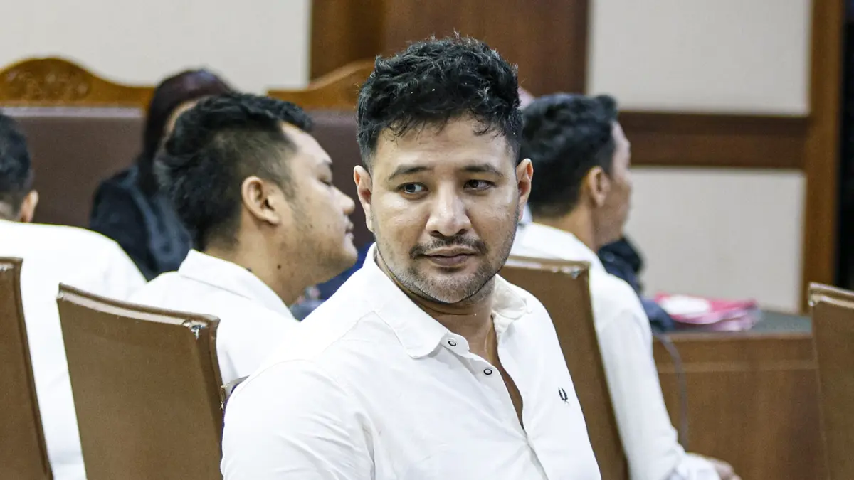 Mantan artis Muhammad Ammar Akbar alias Ammar Zoni mengikuti sidang putusan di Pengadilan Negeri Jakarta Pusat, Kamis (23/4/2026). (Salman Toyibi/Jawa Pos)
