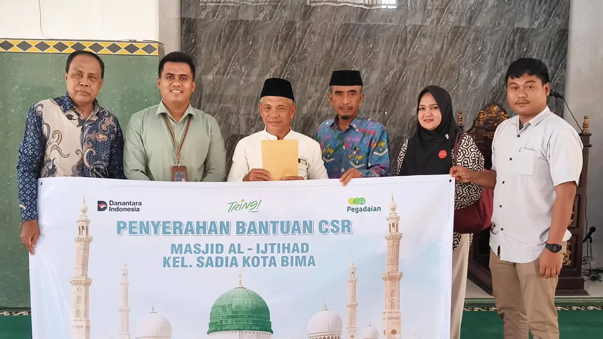  PT Pegadaian Cabang Bima Serahkan Bantuan CSR Peralatan Ibadah ke Masjid Al Ijtihad - Image