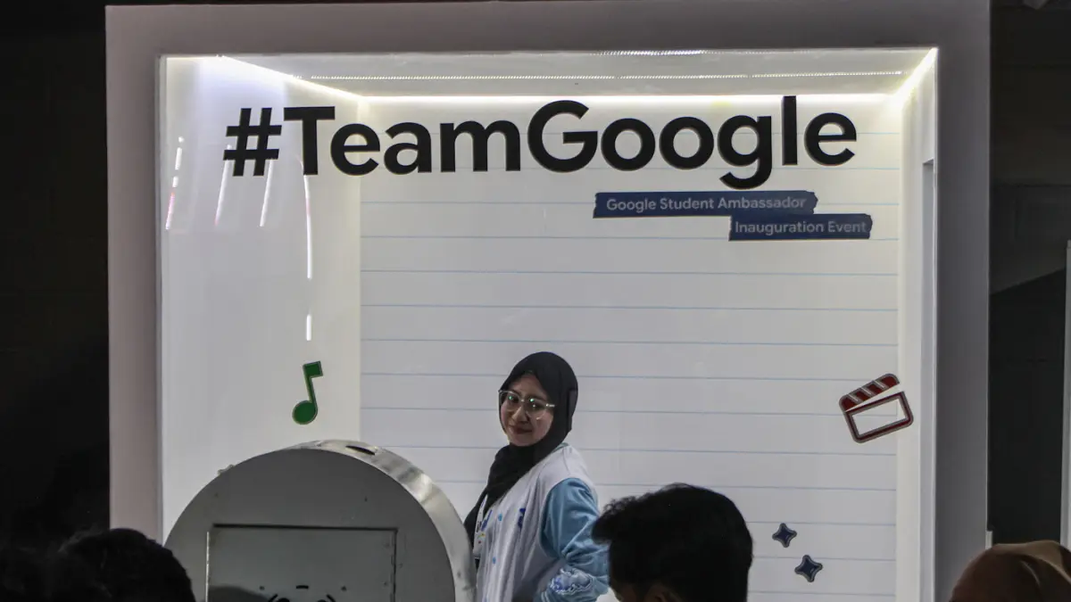 Sejumlah mahasiswa beraktifitas dalam rangkaian Inagurasi Google Student Ambassador di Jakarta, Kamis (23/04/2026). (Hanung Hambara/Jawa Pos)