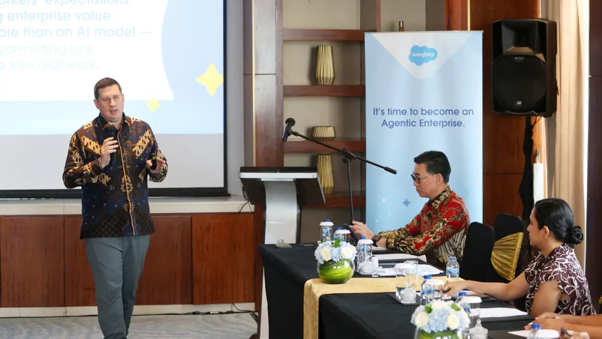 Vice President and CTO Solutions, Salesforce ASEAN Gavin Barfield.