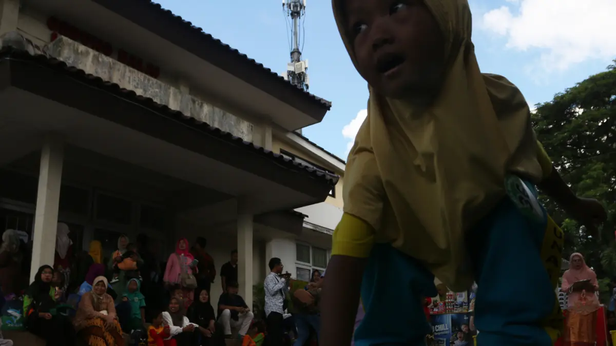 Anak-anak PAUD antusias mengikuti berbagai perlombaan dalam Gebyar Pos PAUD Kecamatan Pedurungan, Jumat (24/4/2026). (Nur Chamim/Jawa Pos Radar Semarang)
