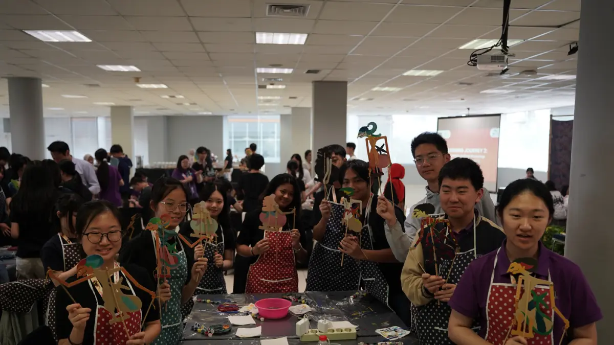 Workshop Wayang Making bersama delegasi APYLC 2026