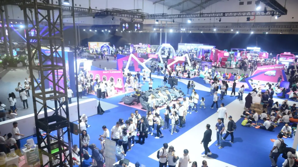 XLSMART melakukan perayaan satu tahun perjalanan perusahaan