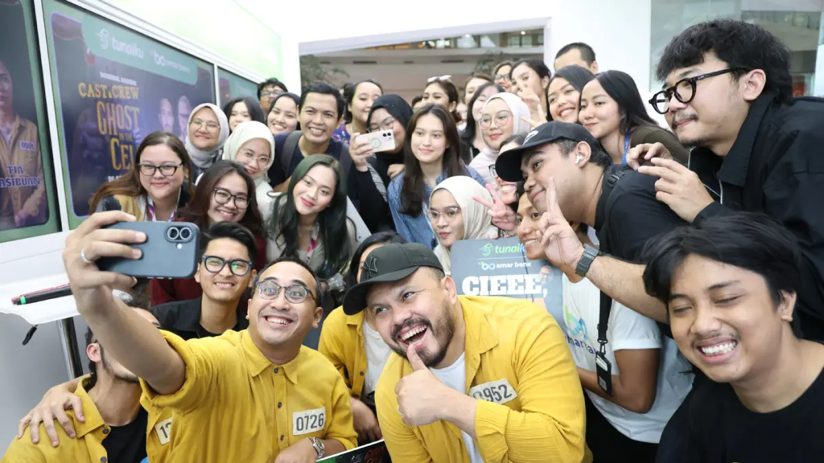 Sutradara Film Ghost in the Cell Joko Anwar.