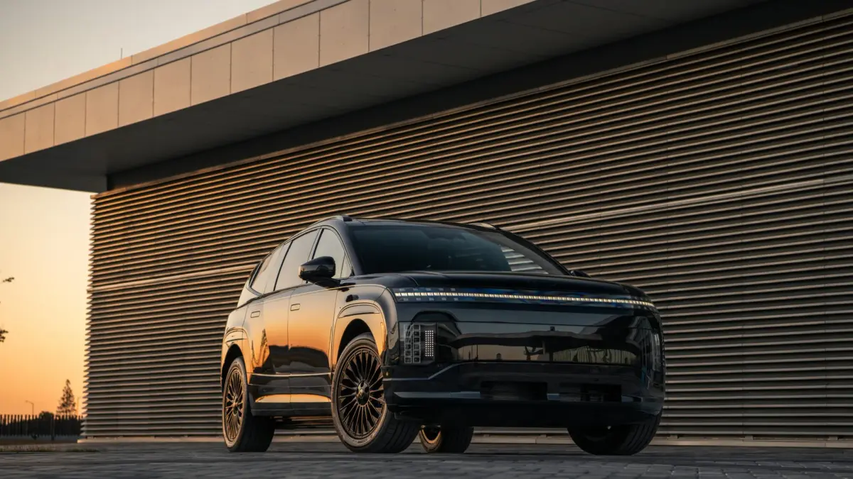 Ioniq 9 Black Ink Resmi Diperkenalkan, SUV Listrik Hyundai dengan Fitur Kelas Sultan - Image