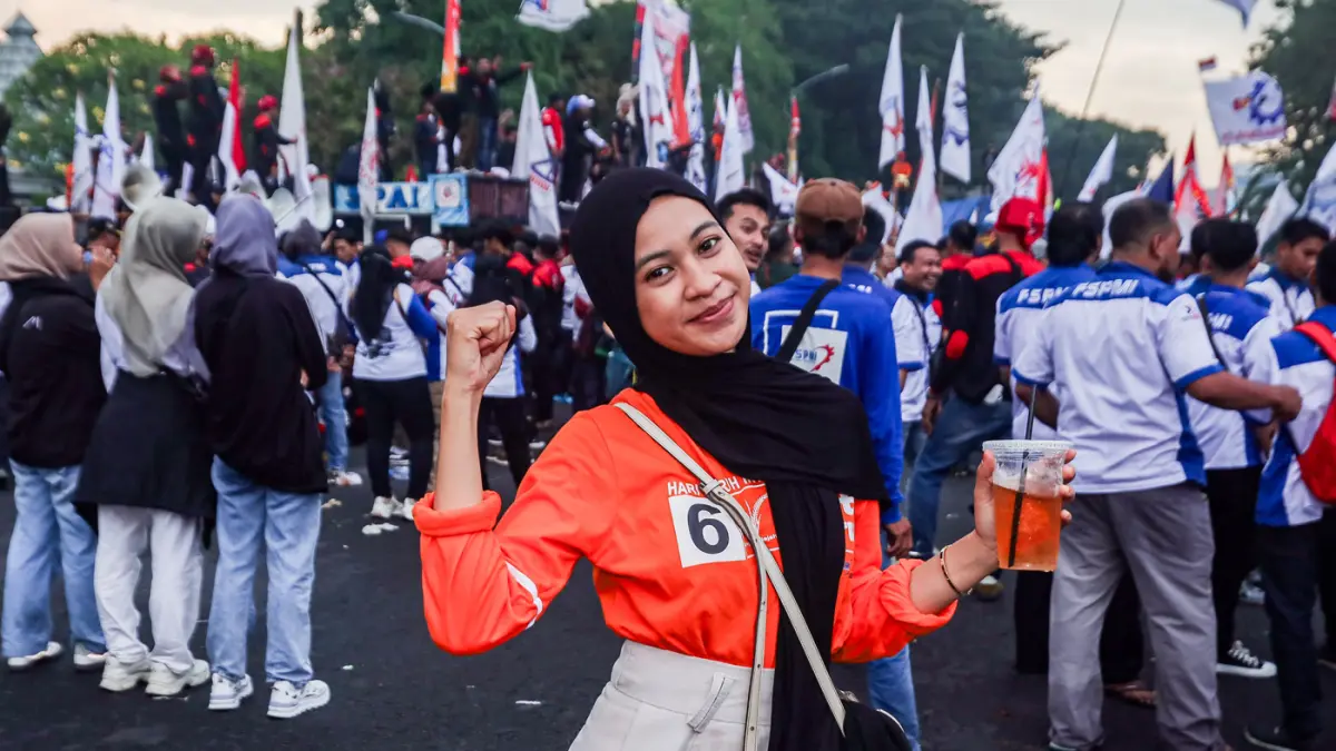 Friska Agustina buruh Gen-Z asal Madiun Kelahiran Tahun 2004.