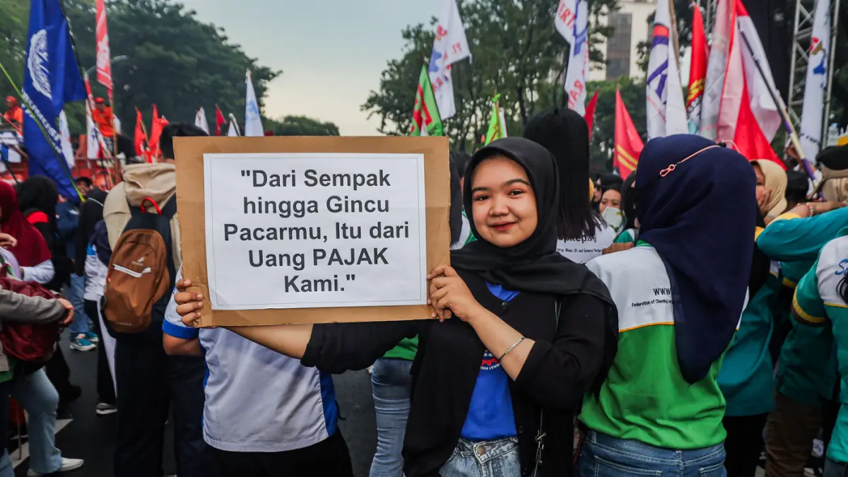 Nadin Chandra buruh Gen-Z asal Pasuruan Kelahiran Tahun 2007.