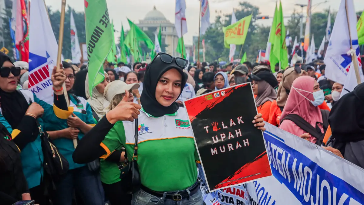 Welling Diana Alsira buruh Gen-Z asal asal Sidoarjo Kelahiran Tahun 2001.