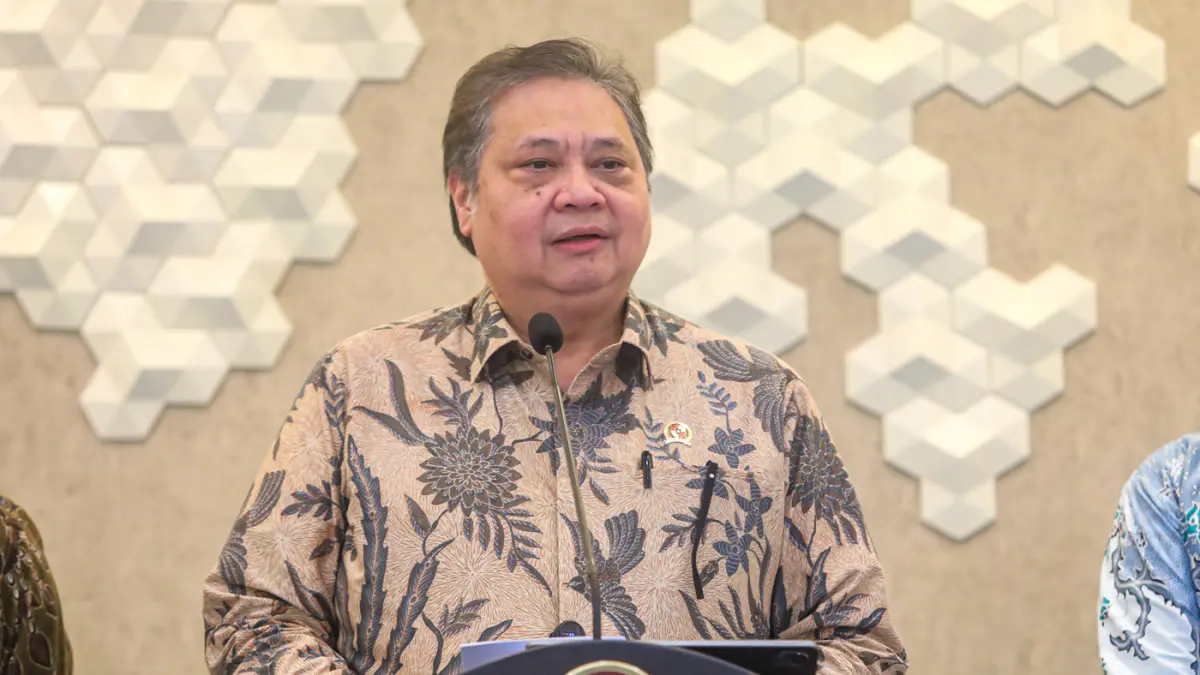 Menko Bidang Perekonomian Airlangga Hartarto memberikan keterangan pertumbuhan ekonomi kuartal pertama 2026 di Jakarta, Selasa (5/5/2026). (Salman Toyibi/Jawa Pos)