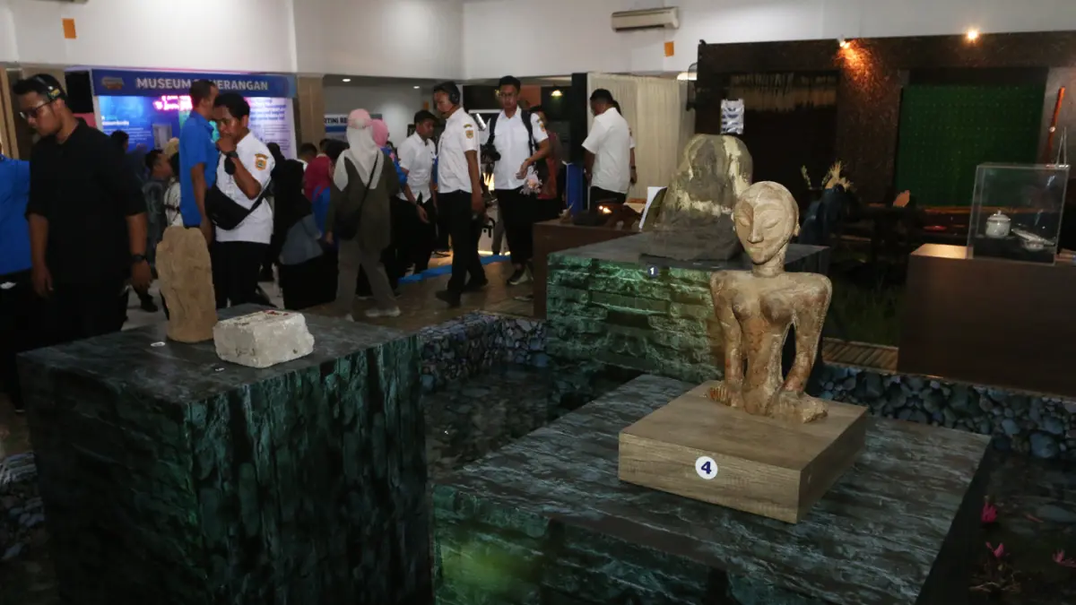 pameran Abhirama Ranggawarsita di Museum Ranggawarsita Jawa Tengah, Semarang, Jawa Tengah, Rabu (6/5/2026). (Nur Chamim/Jawa Pos Radar Semarang)