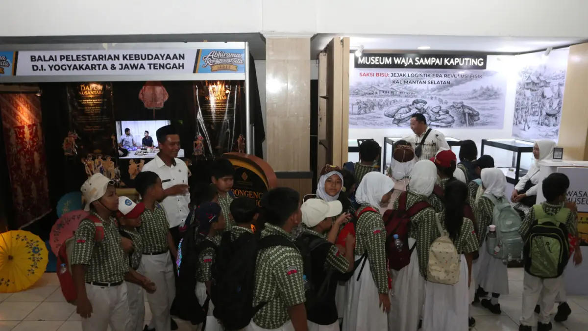 pameran Abhirama Ranggawarsita di Museum Ranggawarsita Jawa Tengah, Semarang, Jawa Tengah, Rabu (6/5/2026). (Nur Chamim/Jawa Pos Radar Semarang)