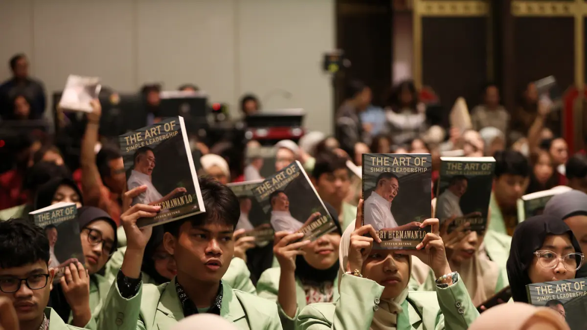 Sejumlah Mahasiswa hadir peluncuran buku biografi “The art of simple leadership” dari Jerry Hermawan Lo