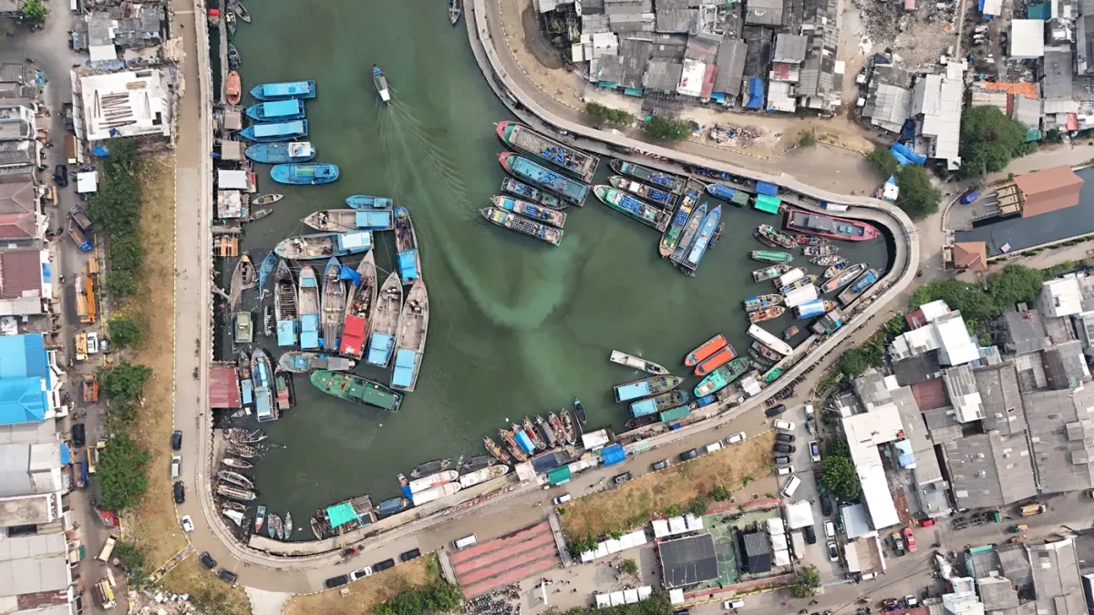 Suasana kawasan terminal peti kemas Kalibaru, Cilincing, Jakarta Utara, Sabtu (10/5/2026). (Dery Ridwansah/ JawaPos.com)