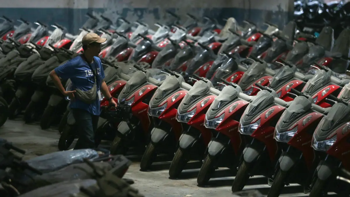 Gudang Motor Bodong di Kemandoran Digerebek Polisi - Image