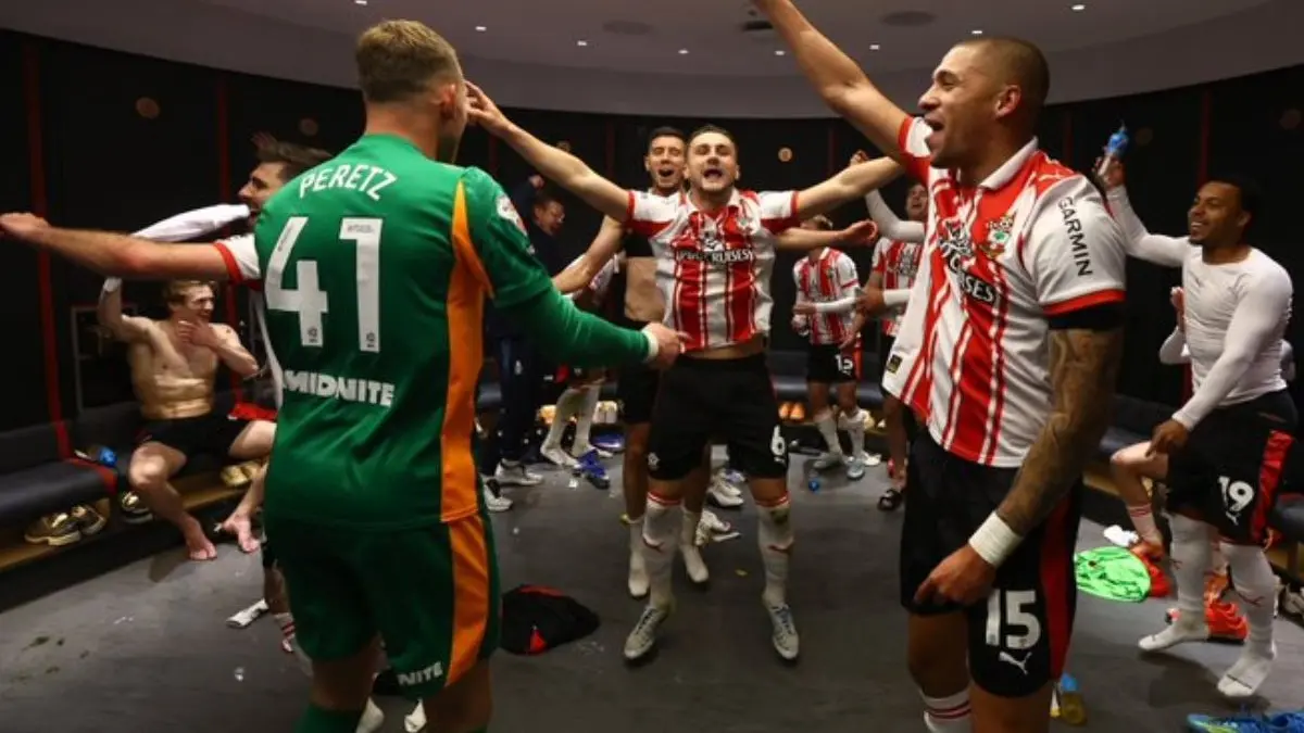 Southampton Lolos ke Final Championship, Pelatih Middlesbrough Kecewa Timnya Jadi Korban Spionase - Image
