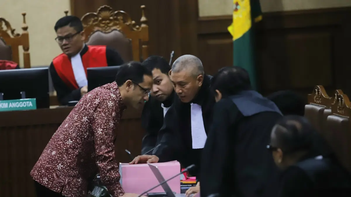 Mantan Mendikbudristek Nadiem Anwar Makarim usai menjalani sidang tuntutan dalam kasus dugaan korupsi pengadaan laptop Chromebook dan Chrome Device Management (CDM) di Pengadilan Tipikor, Jakarta, Rabu (13/5/2026). (Dery Ridwansah/ JawaPos.com)