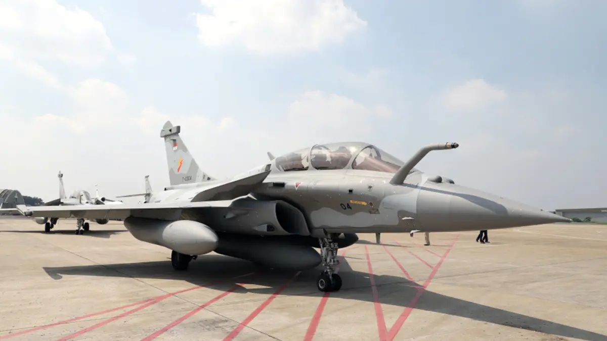 Pesawat MRCA Rafale usai serah terima dari Pemerintah kepada TNI di Lanud Halim Perdanakusuma, Jakarta, Senin (18/5/2026). (Dery Ridwansah/ JawaPos.com)