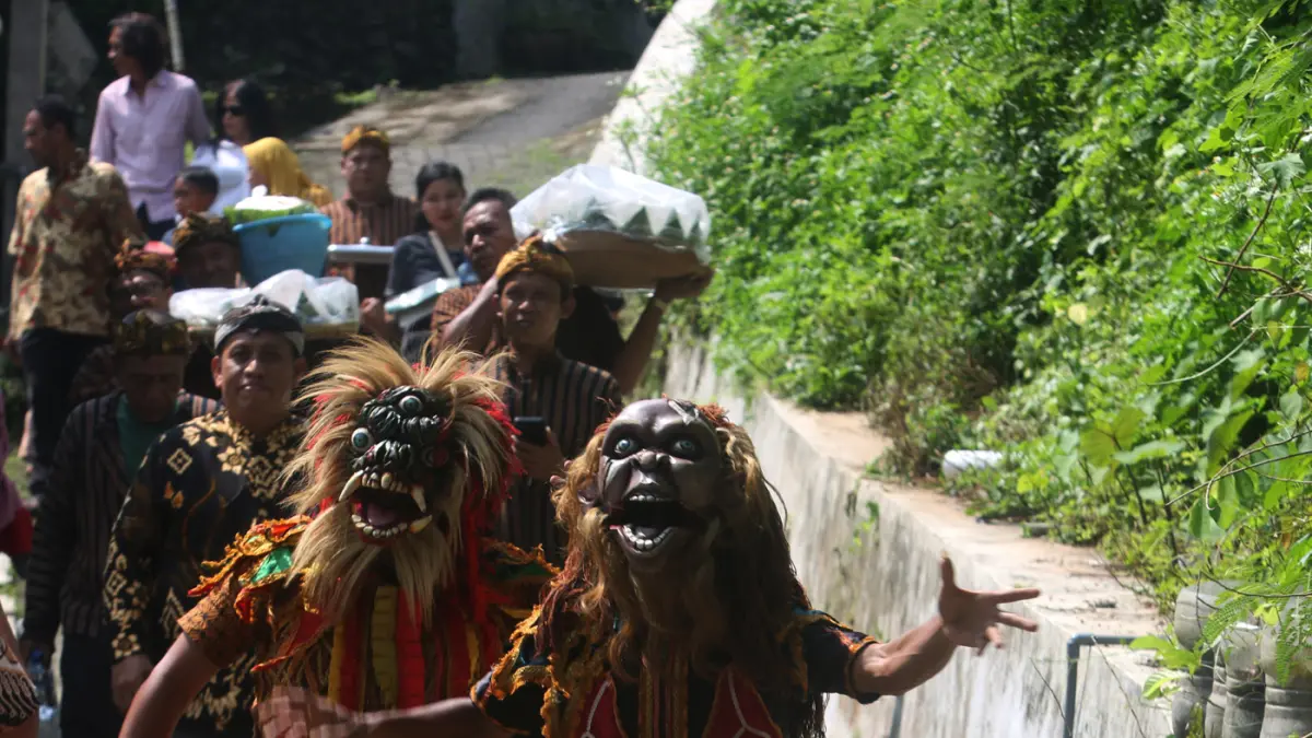 Merti Dusun Rawat Mata Air - Image