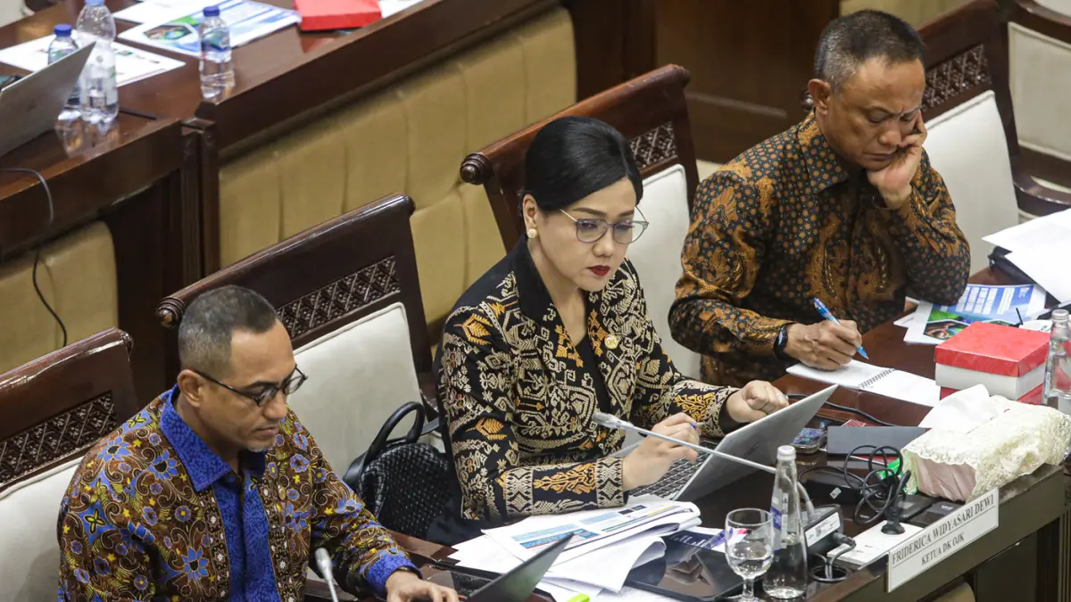 Raker Komisi XI dengan OJK Bahasa Regulasi Bursa Karbon - Image
