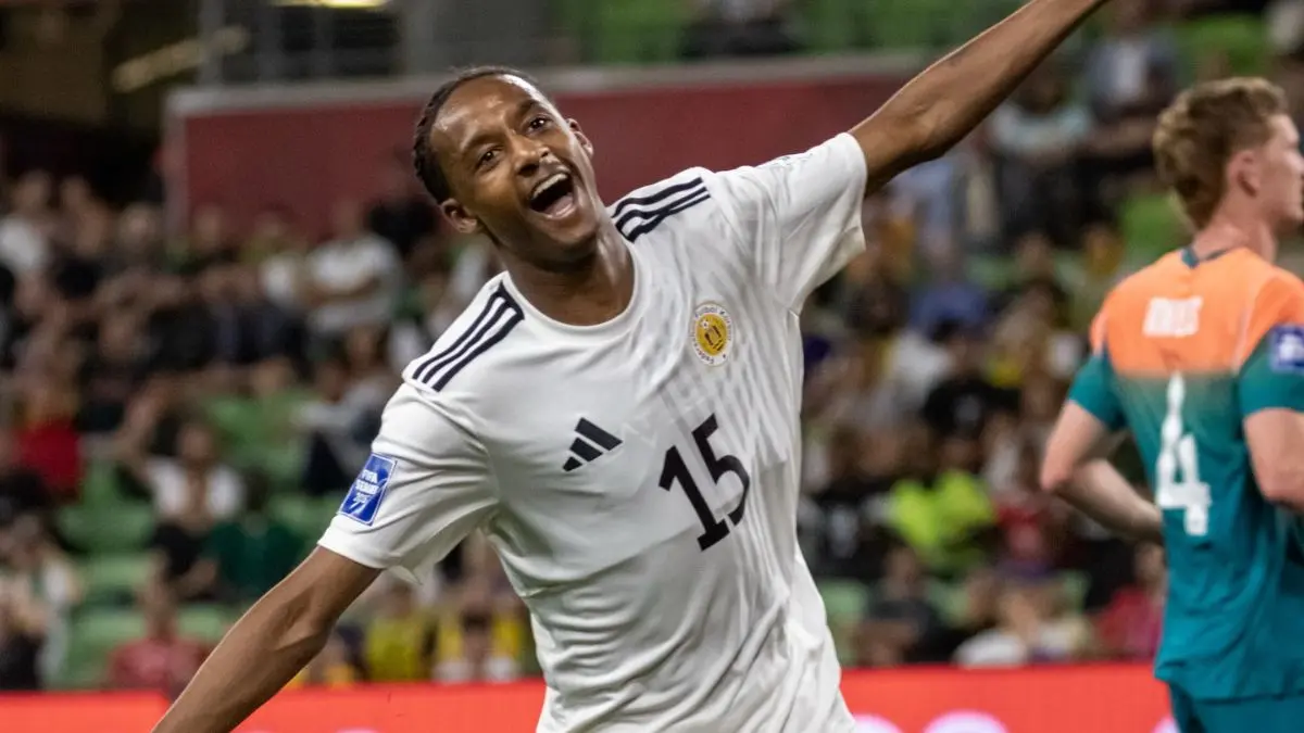 Selebrasi pemain Curaçao usai memastikan tiket bersejarah ke Piala Dunia 2026 untuk pertama kalinya. (Instagram @thebluewaveffk) - Image
