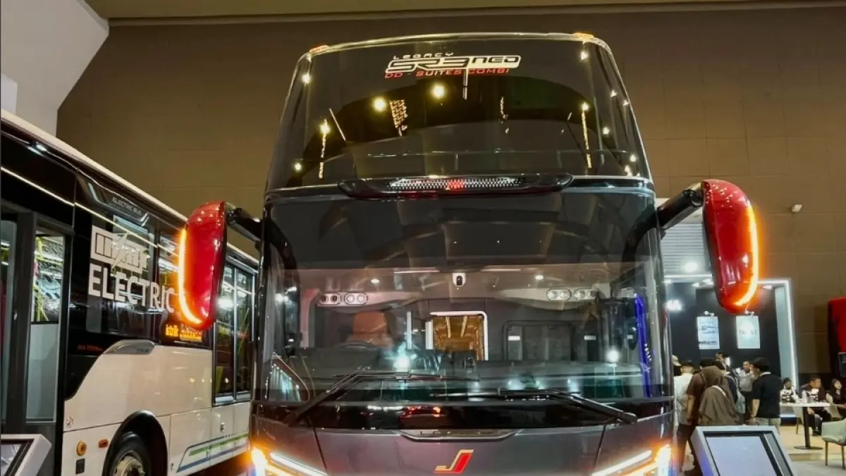 Tampilan eksterior depan bus yang sudah dimodifikasi. (Istimewa)