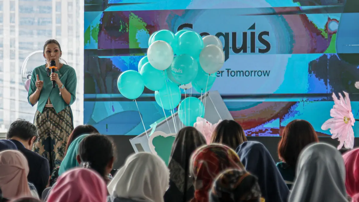 Brand Ambassador Squis Life Dona Agnesia menjadi pembicara saat Peluncuran Sequis SHEPRENEUR di Jakarta, Jumat (22/05/2026). (Hanung Hambara/Jawa Pos)