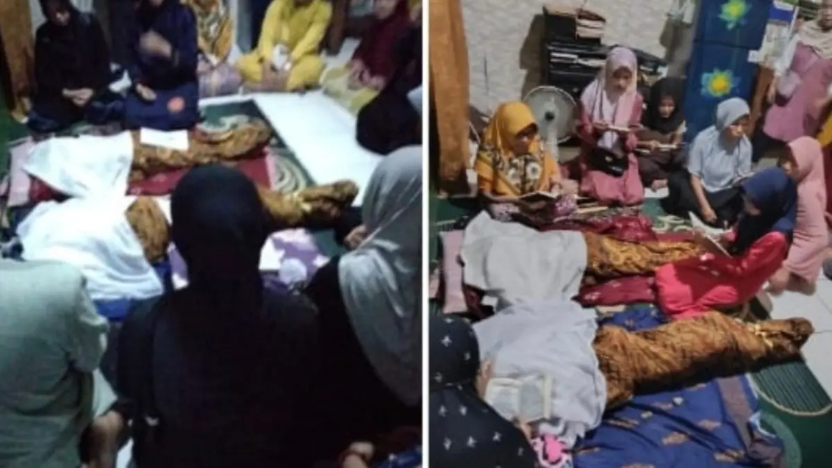 Suasana rumah duka korban meninggal akibat terseret arus selokan saat bermain hujan-hujanan di Lubang Buaya, Jakarta Timur. (Istimewa) - Image