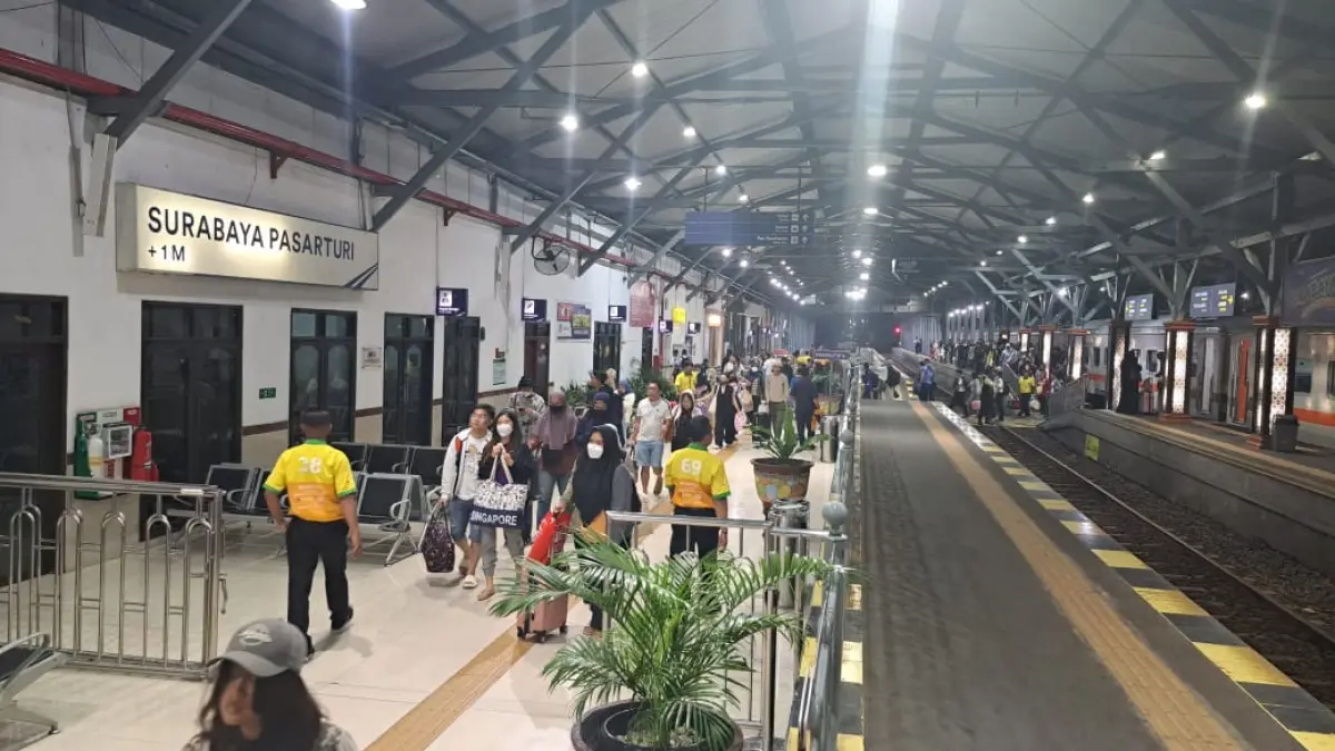 Libur Idul Adha 2026, Lebih dari 108 Ribu Penumpang Kereta Padati Daop 8 Surabaya - Image