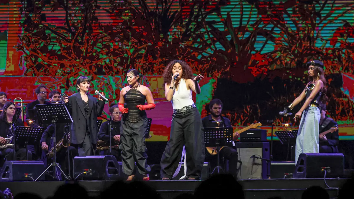 Dari kiri Dira Sugandi, Ruth Sahanaya, Moneva dan Novia Bachmid tampil di acara Java Jazz Internasional, Jakarta, Jumat (29/05/2026). (Hanung Hambara/Jawa Pos)