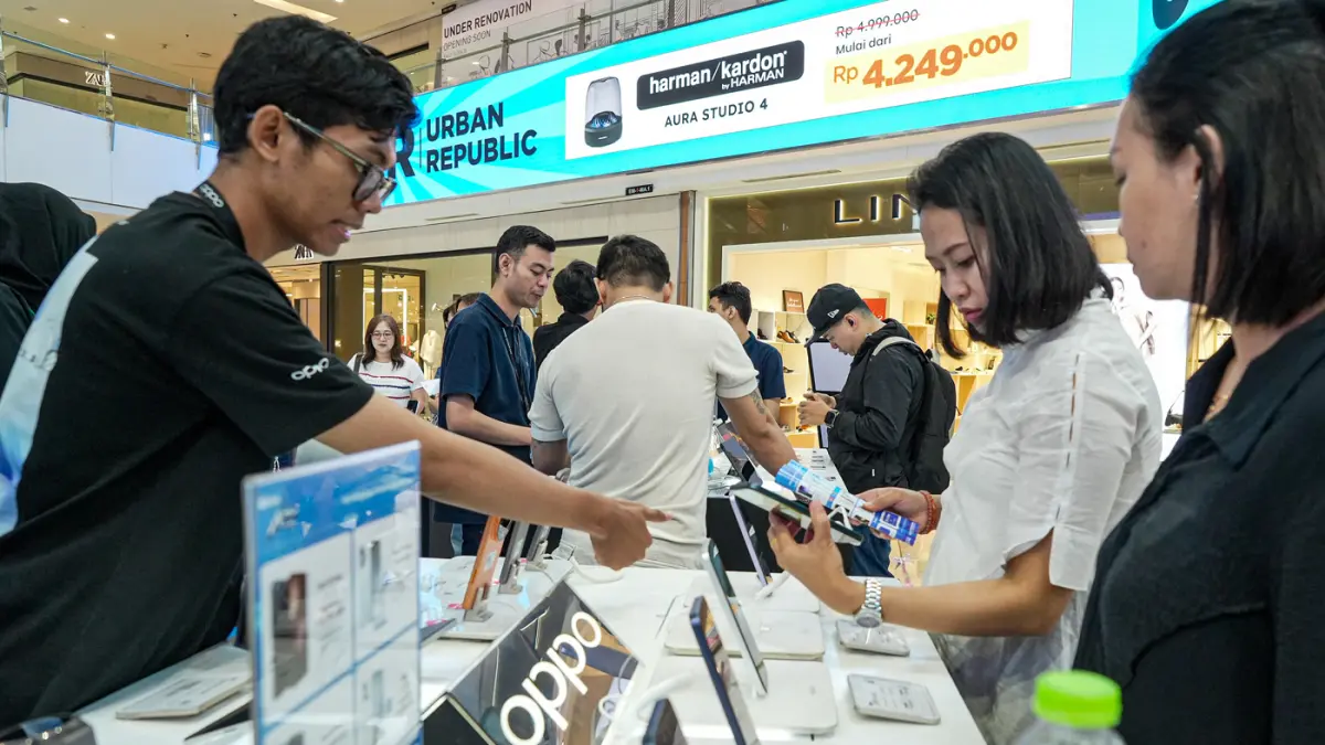 Pengunjung melihat produk yang dijual di Blibli XPO 2026 di Jakarta, Jumat (29/5/2026). (Salman Toyibi/Jawa Pos)
