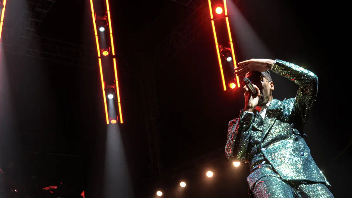Penyanyi asal Amerika Jon Batiste tampil dalam acara Java Jazz Internasional di PIK2, Tangerang, Jumat (29/05/2026). (Hanung Hambara/Jawa Pos)