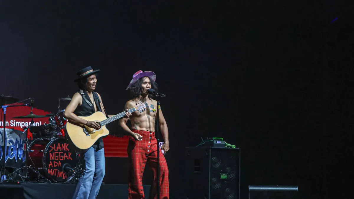 Grub band Slank Kaka tampil pada ajang Java Jazz 2026 di NICE, PIK 2, Tangerang, Minggu (31/05/2026). (Hanung Hambara/Jawa Pos)