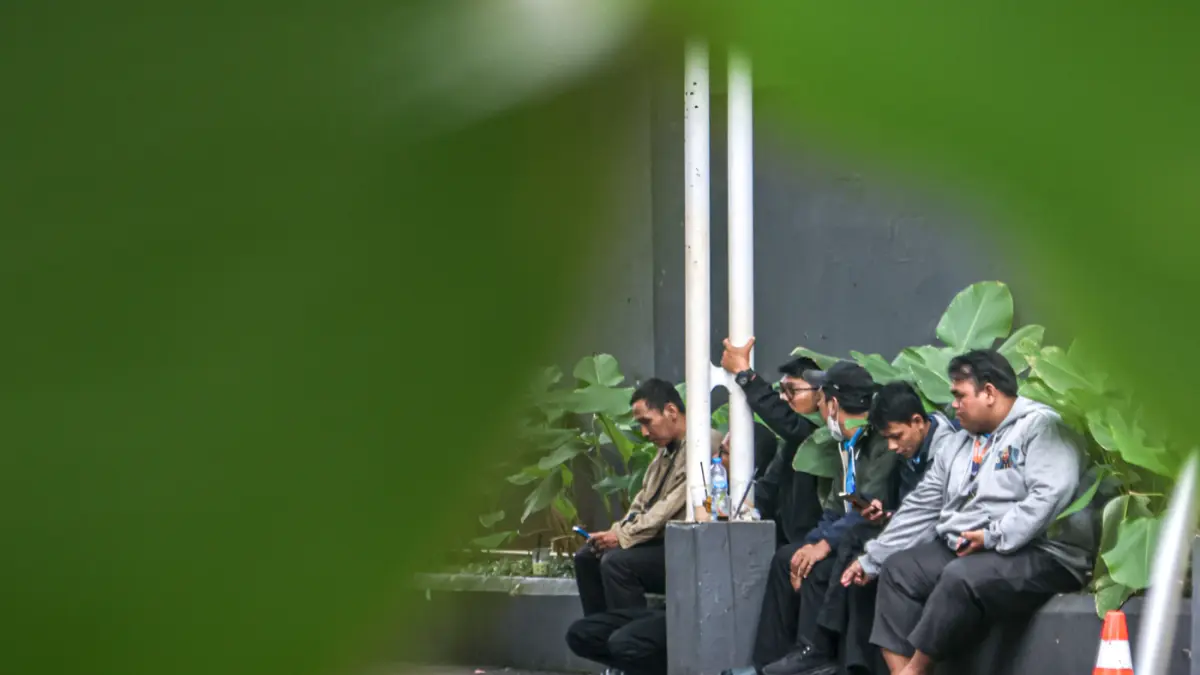 Aktifitas sejumlah pegawai di depan kantor Badan Gizi Nasional (BGN) di Jakarta, Rabu (03/06/2026). (Hanung Hambara/Jawa Pos)