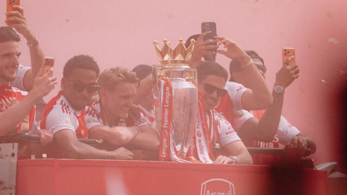 Parade Kejuaraan Arsenal Diwarnai Insiden Penikaman hingga Puluhan Evakuasi Darurat Besar - Image