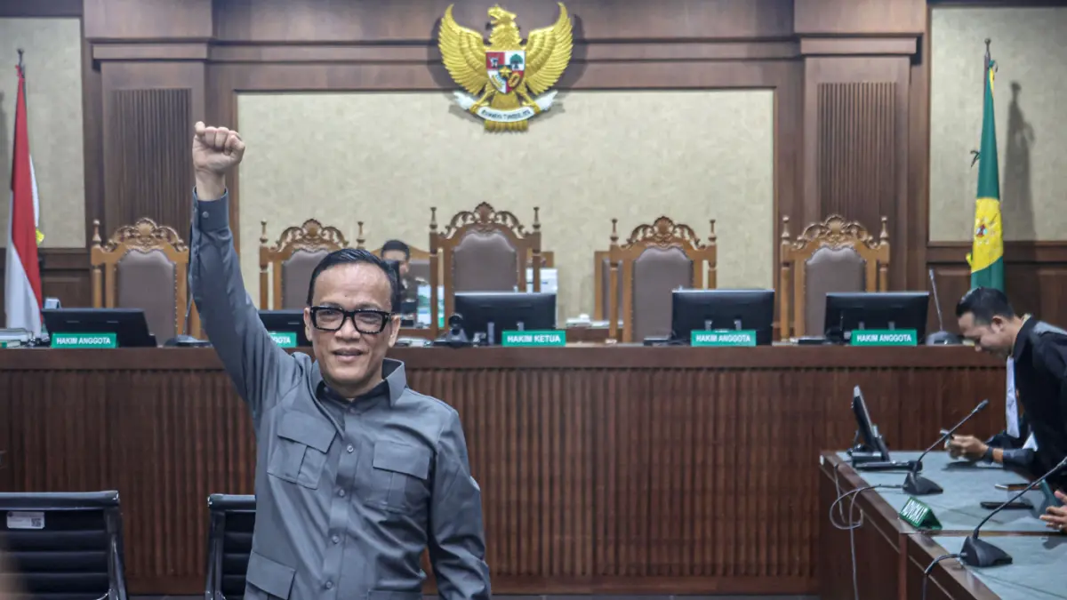 Mantan Wakil Menteri Ketenagakerjaan (Wamenaker) Immanuel "Noel" Ebenezer Gerungan datang menghadiri sidang putusan di Pengadilan Tipikor Jakarta, Kamis (05/06/2026). (Hanung Hambara/ Jawa Pos)