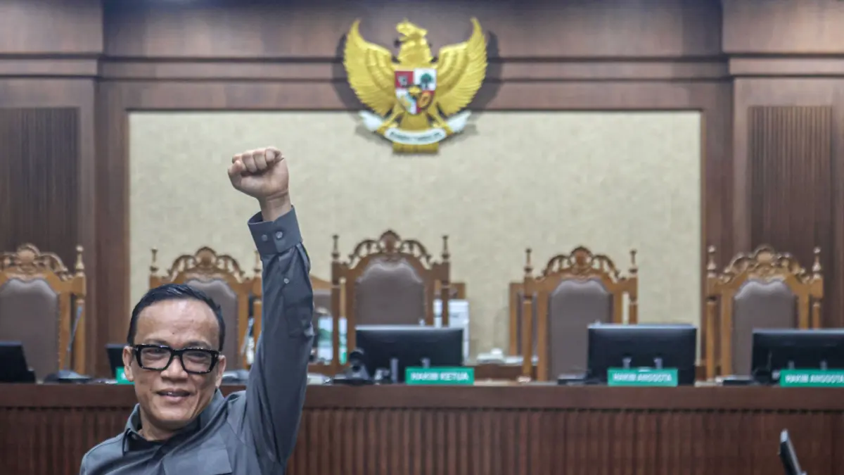 Eks Wamenaker Noel Divonis 4,5 Tahun Penjara - Image