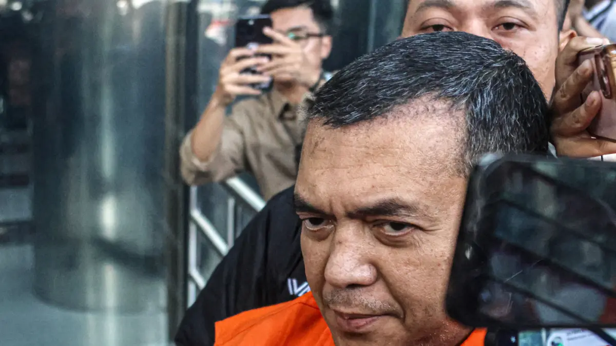 Wakil Menteri Imigrasi dan Pemasyarakatan (Wamen Imipas) Silmy Karim memakai rompi oranye keluar dari gedung KPK, Jakarta, Kamis (04/06/2026). (Hanung Hambara/Jawa Pos)