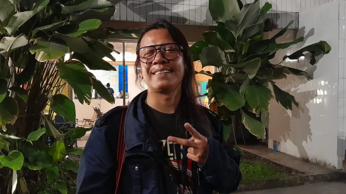 Bambang Noroyono alias Abeng usai bebas dari penculikan pasukan zionis Israel. (Kuswandi/JawaPos.com).