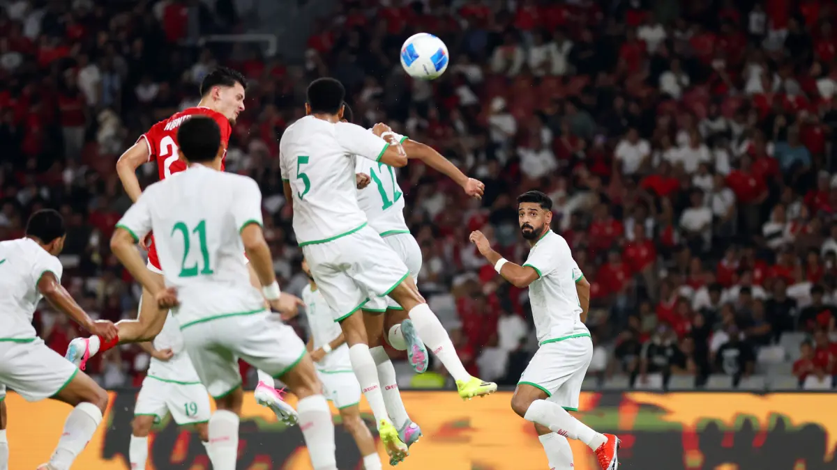 Potret Moment Pertandingan Timnas Indonesia Menang Telak Atas Oman - Image