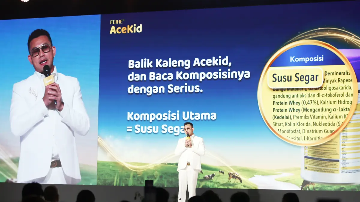 Brand Ambassador AceKid Indonesia, Denny Sumargo.