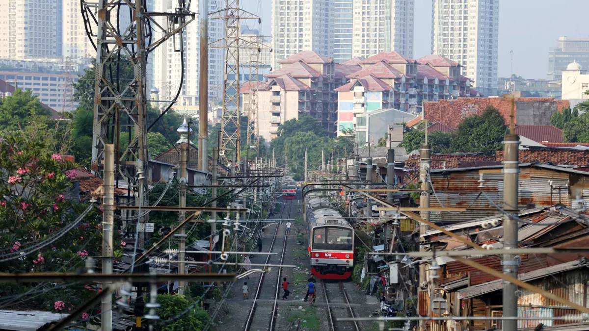 Rute KRL Tanah Abang-Rangkas Akan Ditambah - Image